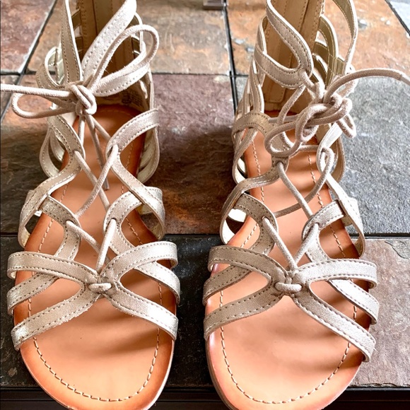 kenneth cole reaction gladiator sandals